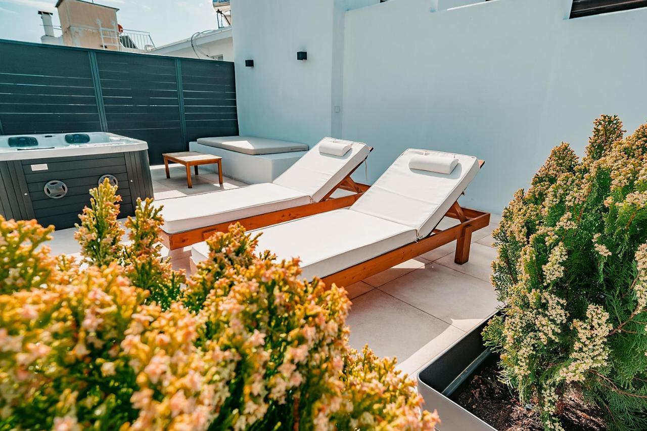 Suites With Magical View & Jacuzzi Aten Exteriör bild